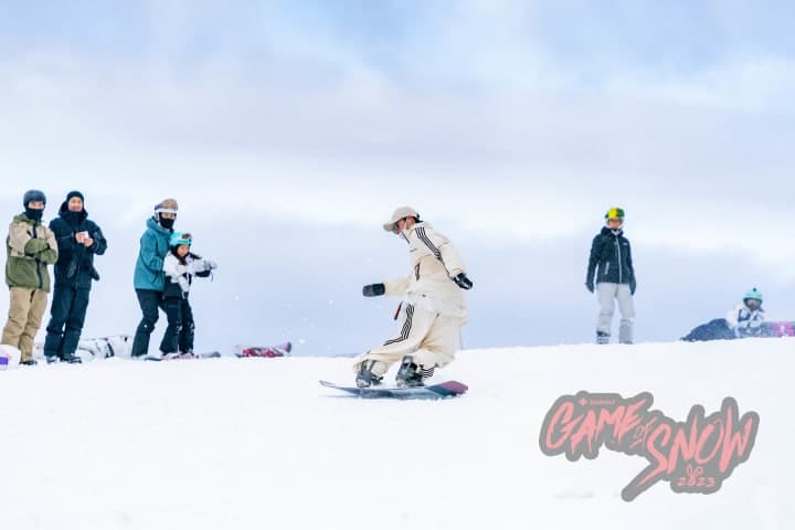 Game of Snow photo