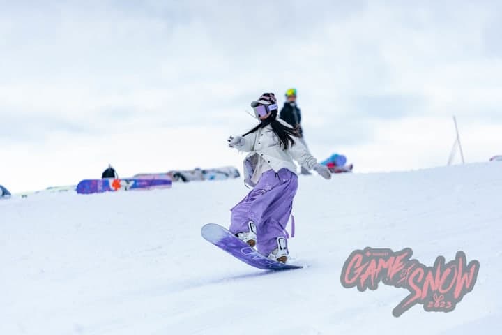 Game of Snow photo