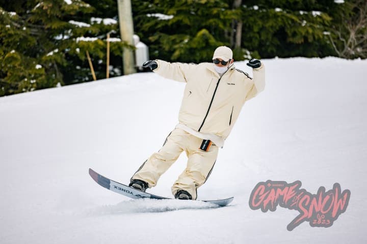 Game of Snow photo